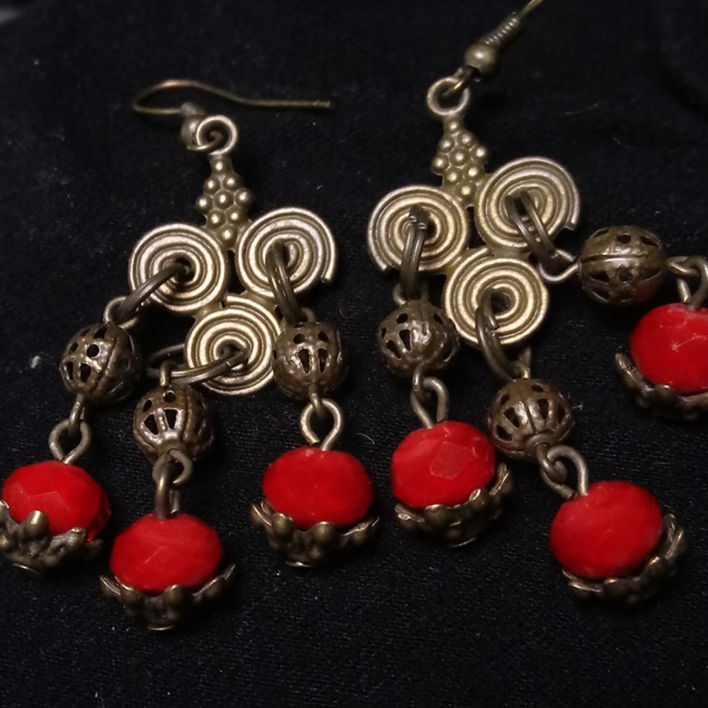 Beautiful chandelier earrings